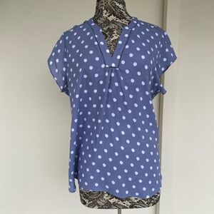 41 Hawthorn short sleeve light blue and white polka dot blouse. Size XXL.